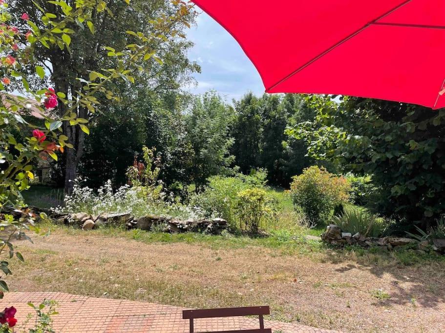 Logement Au Calme Pres D'Aurillac Sansac-de-Marmiesse Екстер'єр фото